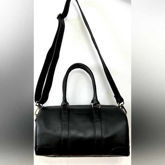 *** This has minor flaws*** Leather Duffle, Small Duffle, Day trip Bag - Picture 12 of 16